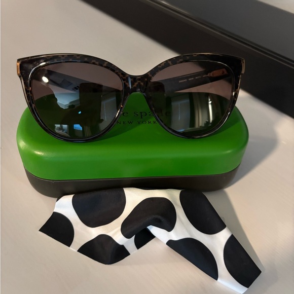 Kate Spade Daesha Sunglasses - Picture 1 of 6